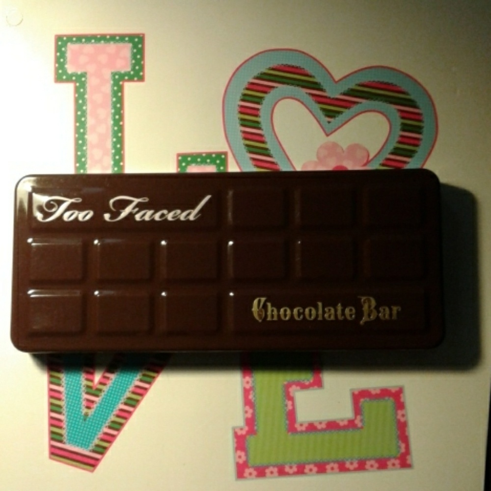 Too faced chocolate bar eyeshadow palette